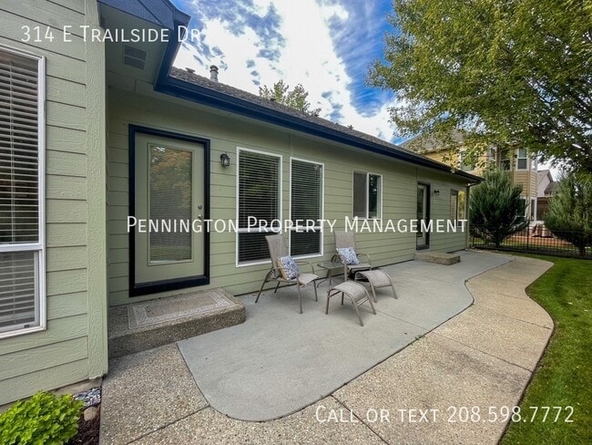 Photo - 314 E Trailside Dr