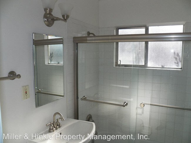 Photo - 1239 Harrison St