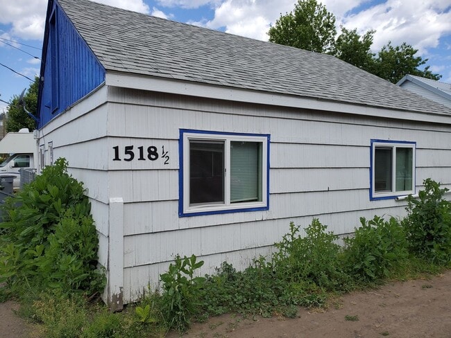 Building Photo - 1518 T Ave Unit 1518 1/2 Rental