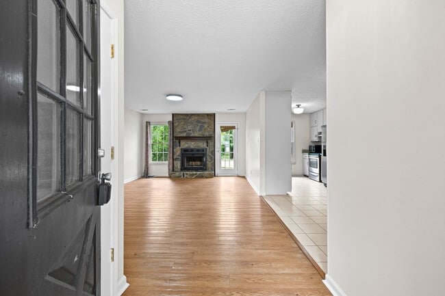Photo - 3 Bedroom Ranch In Starr's Mill on Quiet Street!