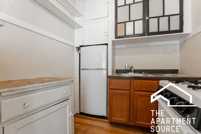 Photo - 432 W Surf St Unit 102