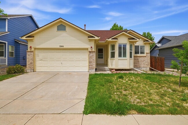 Building Photo - $2,645.95, 4 bed, 4 bath, located in Colorado Springs with a finished basement.