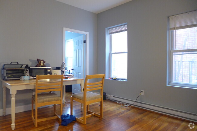 Building Photo - 854 Huntington Ave Unit 6 Rental