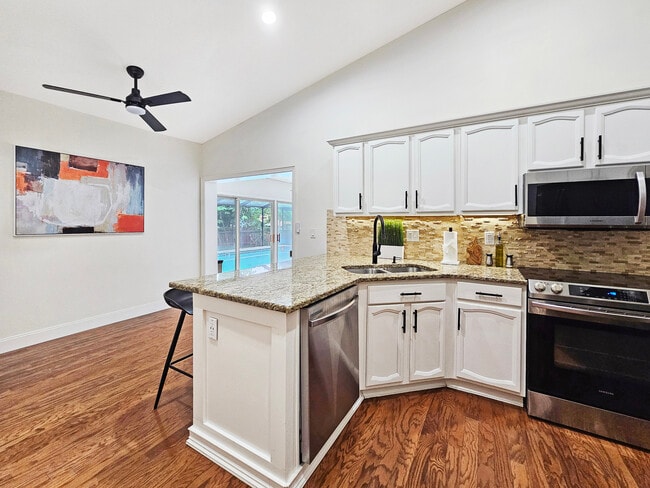 Photo - 11402 Suncreek Pl