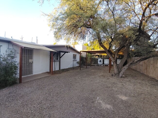 Photo - 3302-3308 E Glenn St Unit 3308