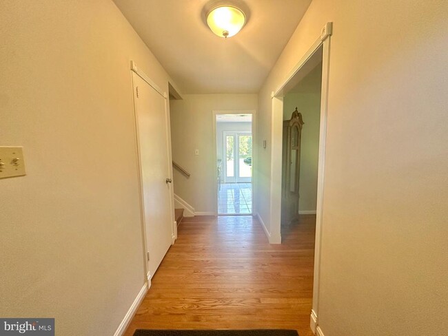 Photo - 703 Kentland Dr