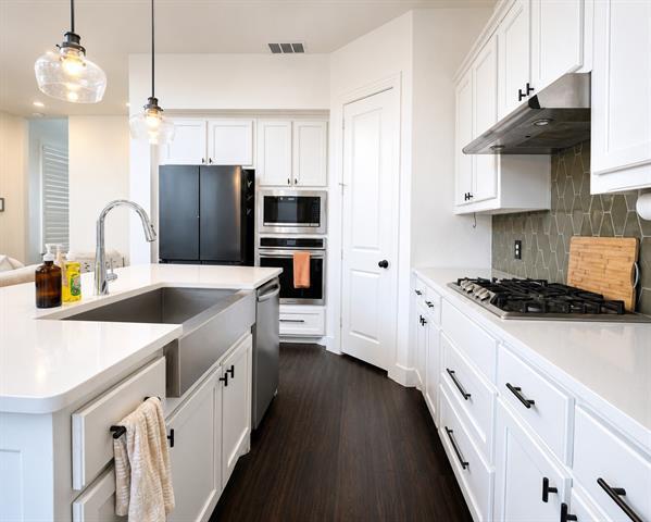 Photo - 1131 Queensdown Wy