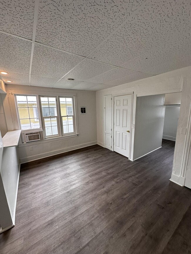 Photo - 600 Douglas St Unit # 5