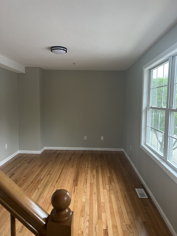 Photo - 100 Franklin St