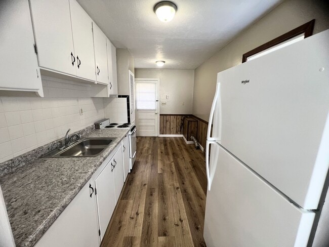 Photo - Newly Renovated Apartment