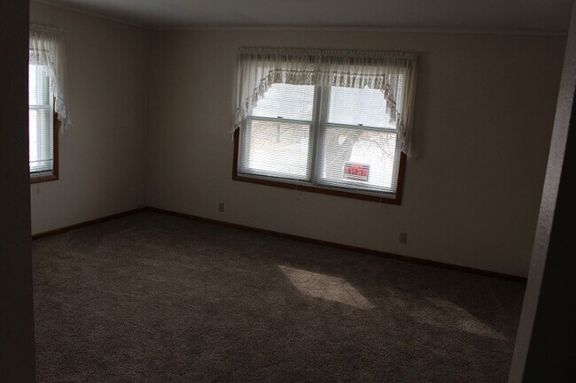 801 E Franklin St Unit 4