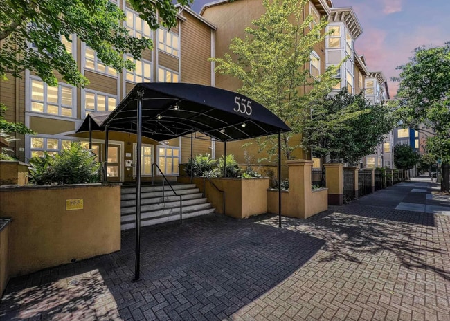 Entrada al edificio - 555 10th St Unidad 405