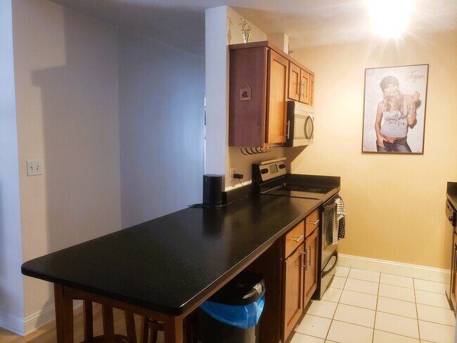 Photo - 115 Highland Ave Unit 10