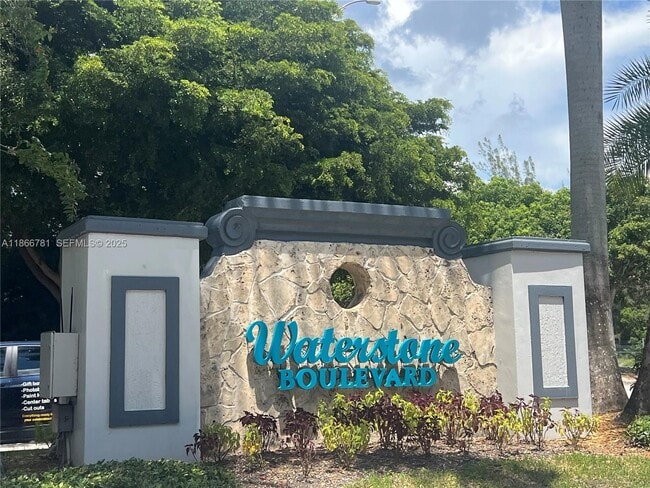 Photo - 4287 NE 9th St