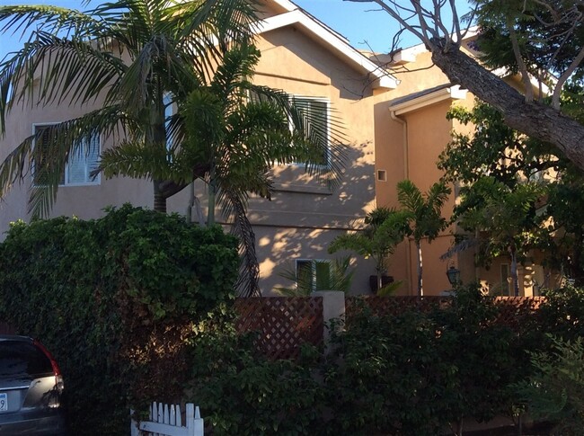 Photo - 1939 Felspar St Unit 1939