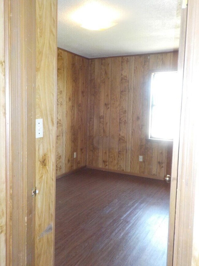 Photo - 415 Station Crossing Dr