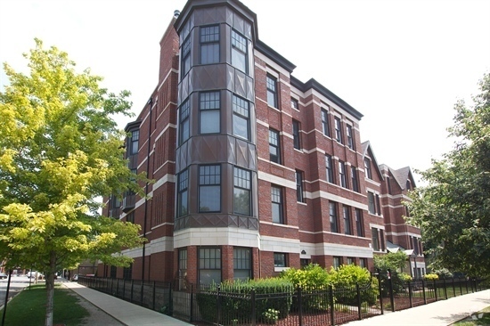 Building Photo - 1449 N Wicker Park Ave Unit 202 Rental