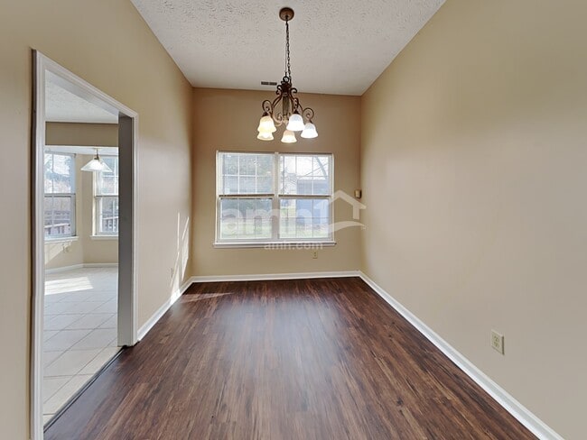 Photo - 8039 Southern Springs Blvd