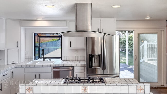 Photo - 2036 Brentwood St