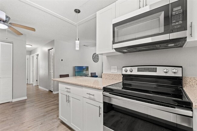 Photo - 923 E 12th Ave