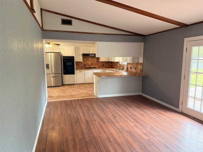 Photo - 141 Slade St