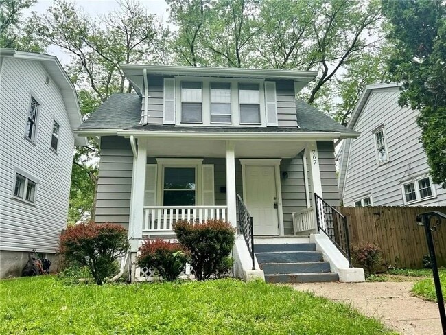 Building Photo - 767 Greenlawn Ave