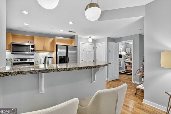 Photo - 390 17th St NW