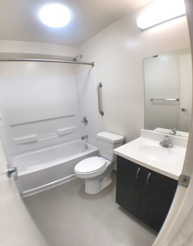 Photo - SM Multnomah Manor