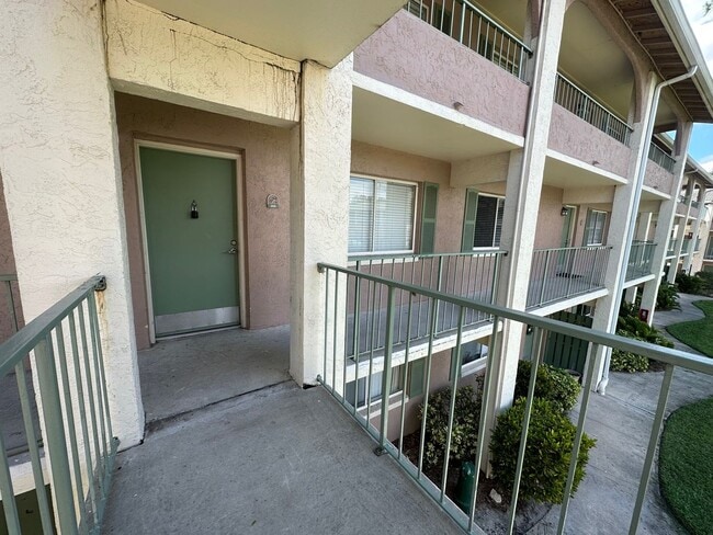 Photo - 2br - 1000ft2 - Affordable UPTOWN AREA 2 Full Suite UNIT ! WHY PAY MORE? Unit 200
