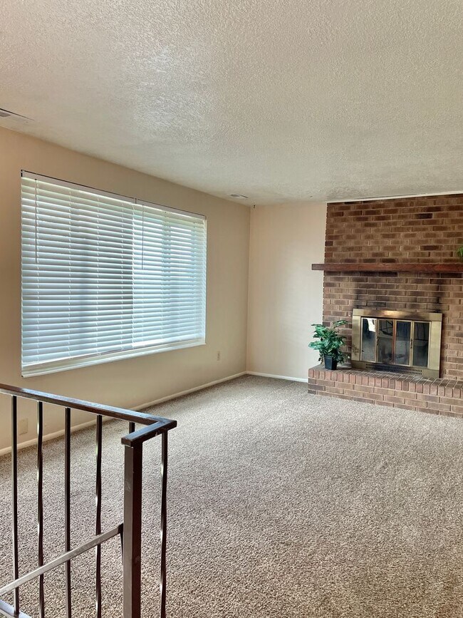 Photo - 3322 N Fairfield Rd Unit 3322 N Fairfield Rd A