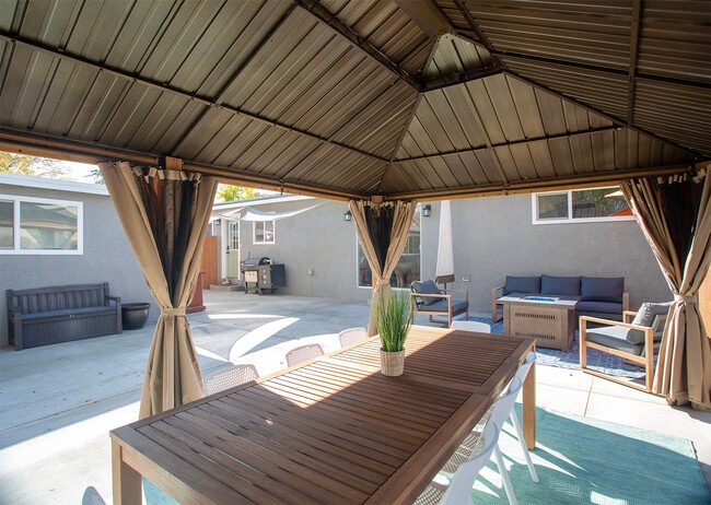 Photo - 136 Olive St