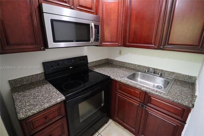 Photo - 1341 NE 5th Terrace Unit 3