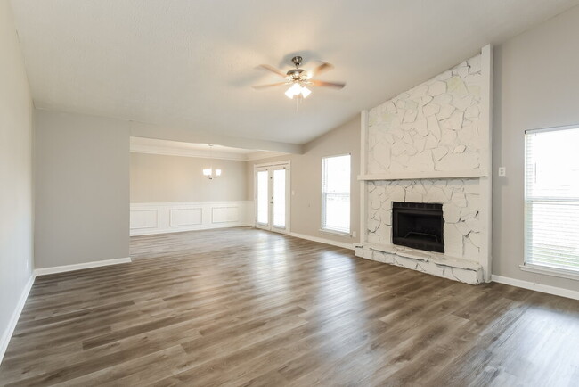 Photo - 5475 Ballard Way