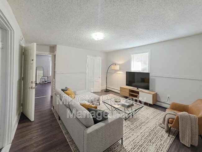 Photo - 343 Auburn St