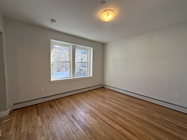 Photo - 231 Lafayette St Unit 4