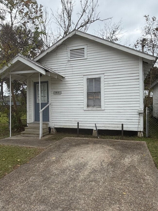 Building Photo - 1 Bed, 1 Bath Home Available in Lafayette!