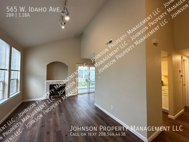 565 W Idaho Ave