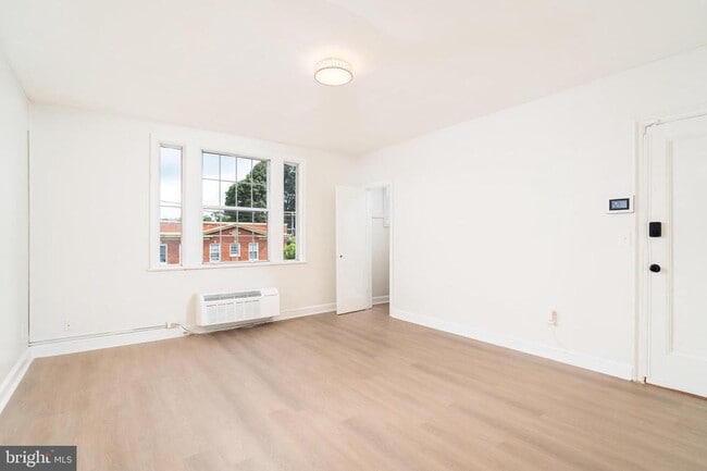 Building Photo - 1404 Tuckerman St NW Unit 301 Rental