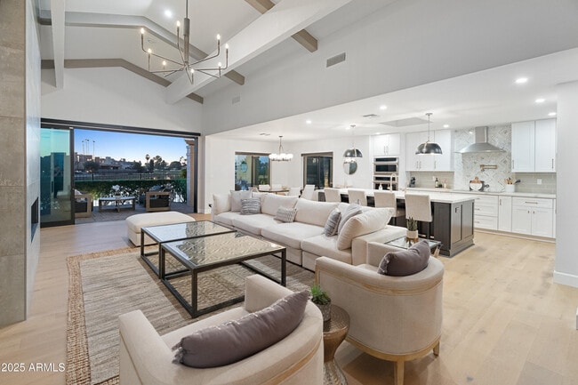 Photo - 8556 N 84th St