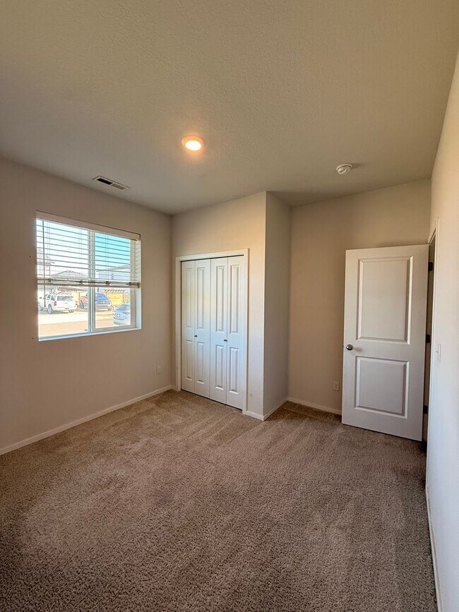 Photo - Newer single level 3 bed 2 bath home in NE Salem