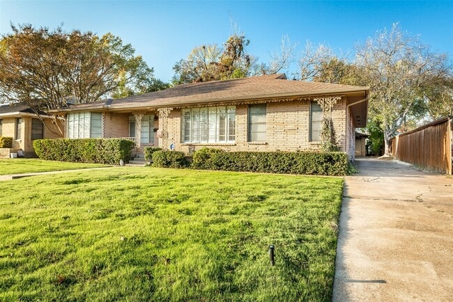 Photo - 6525 E Mockingbird Ln