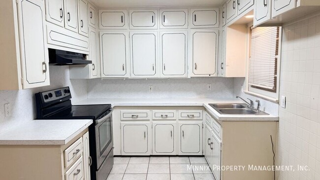 Photo - 4411 45th St