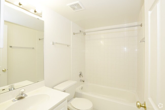 Photo - Riverwood Apartment Homes