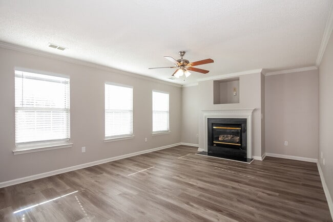 Photo - 6021 Pennycross Ln