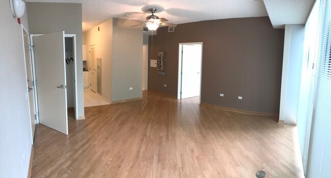 1720 Maple Ave Unit 203