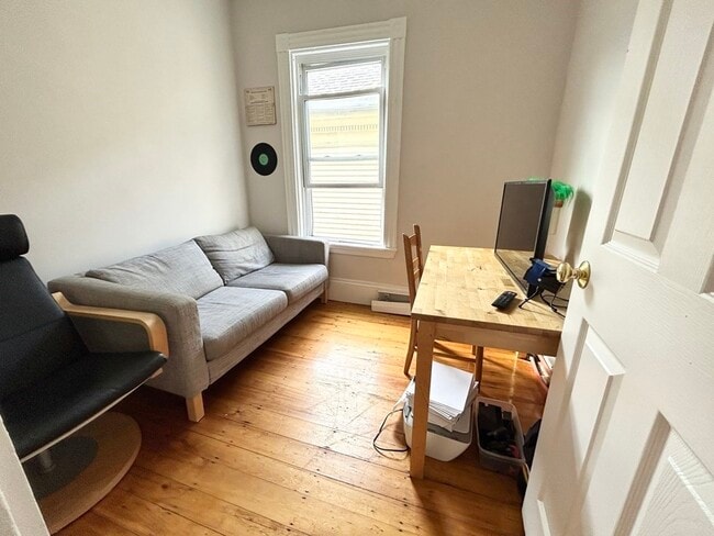 Photo - 72 Calumet St Unidad 3