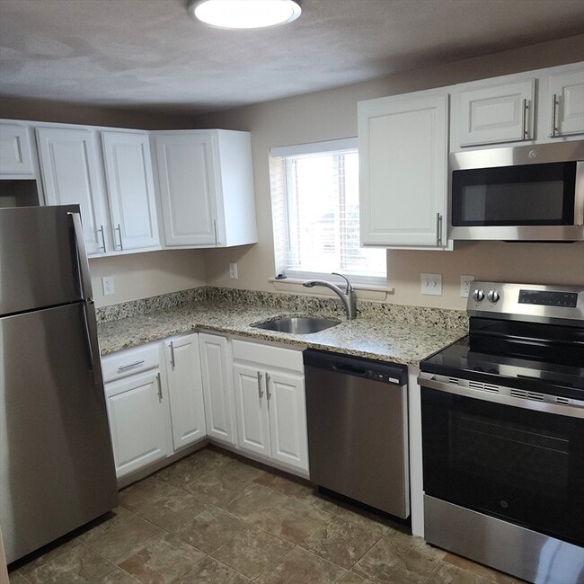 Photo - 80 Charlesbank Way Unidad B