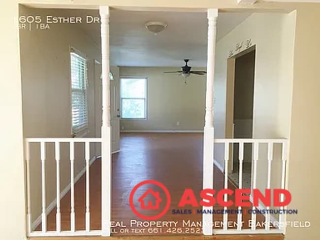 Photo - Charming 3 Bedroom Home in Oildale!