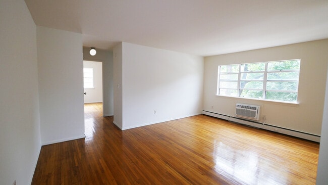 Jasontown Apartments
