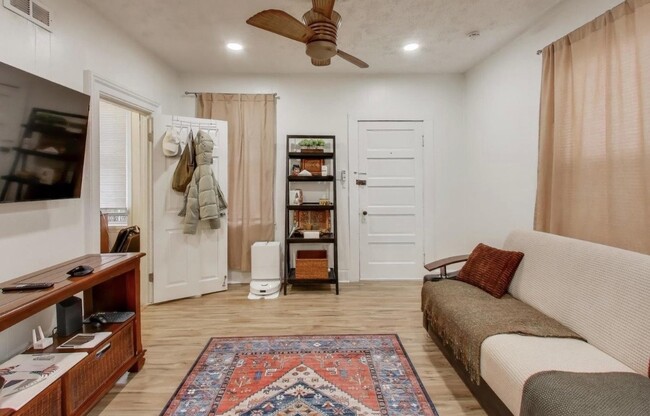 Photo - 3248 S Paulina St